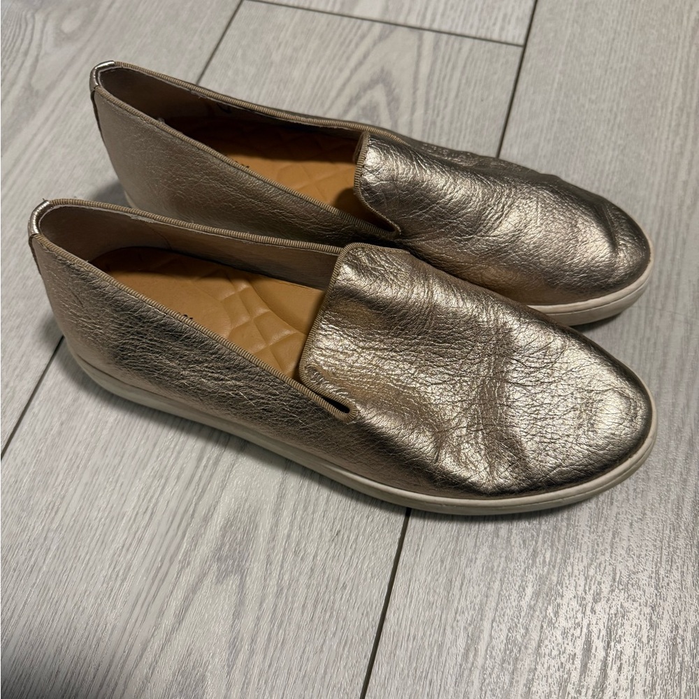 Birdies 7.5 The Swift gold leather flats slipon sneakers comfort metallic casual